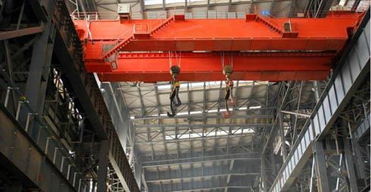 Hoist crane.jpg